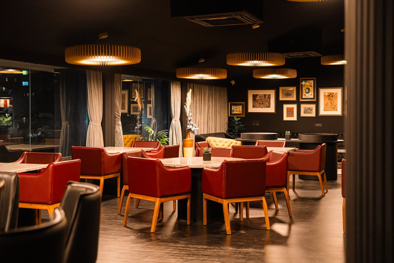 Fine Dine Restaurant